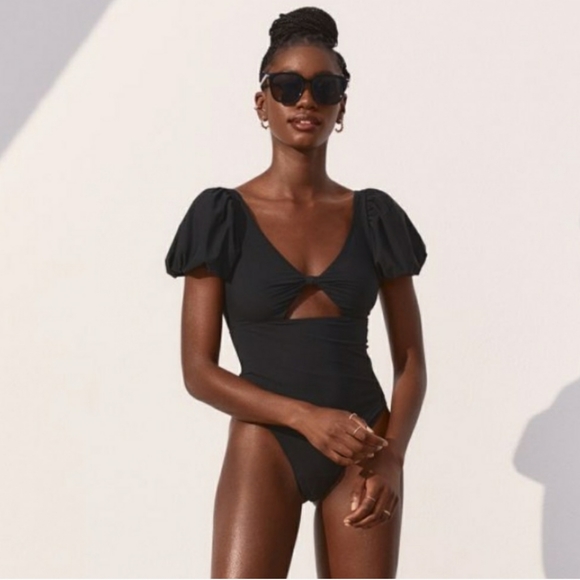 NWOT Puff Sleeve Swimsuit - L - Picture 5 of 6